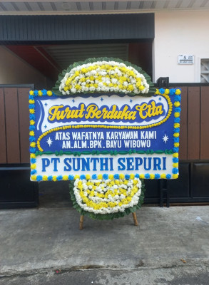 Papan Bunga Duka di Teladan