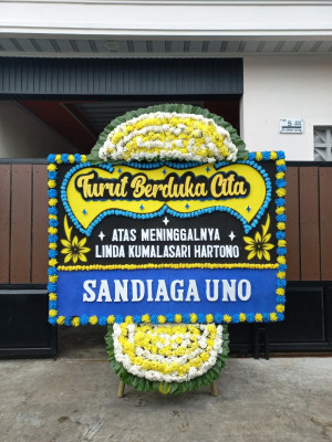 Papan Bunga Duka di Teladan